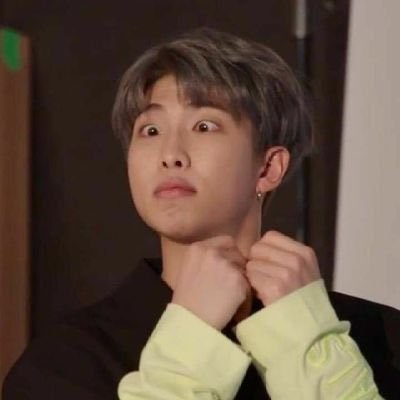 JinneeU's profile picture. Chỉ vì hôm đấy nắng lung linh lung linh tôi nỡ động lòng nhìn anh đôi mắt trong. V-ARMY|04er @bts_twt fan account. Acc khác :@Jinnee2U