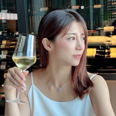 44才アラフォーグラドル💓 『ななくみ』座長 💕6冊目写真集『キセキ』発売中 2025年6月19日から22日座長公演『ななくみ』開催予定❣️