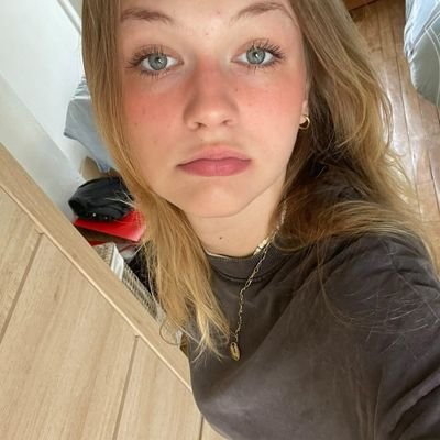 _manontp's profile picture. .