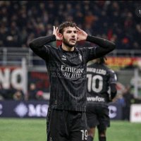 Simone (@simopedra98) 's Twitter Profile