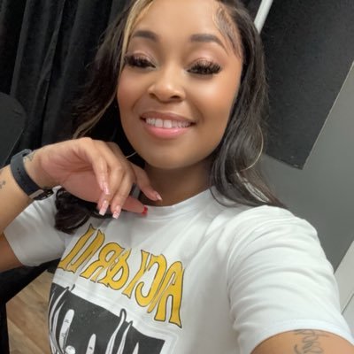 tracii_lynn1's profile picture. 🤪😜 whatever u think or heard believe it 😘