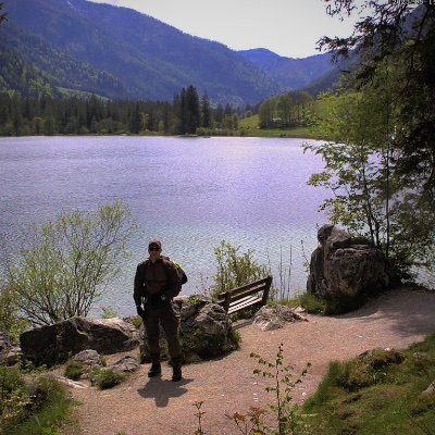Privatkonto | Meinungen sind meine eigenen | Following, Likes & Reposts ≠ Zustimmung