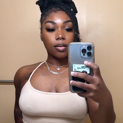 I love everything about myself. I’m funny, irresistibly sexy, smart, well spoken, and i’m a black woman !! #BLACKWOMANSUPREMACY