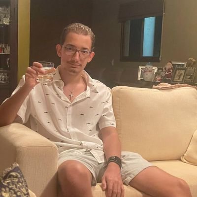 amplcoutinho's profile picture. 20
Estudante de medicina PUC MG
@fluminensefc me deixa maluco
temos lol, estudos e futebol