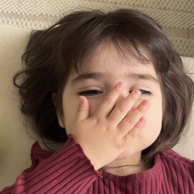 ﴿ لاَ تَحْزَنْ إِنَّ اللَّهَ مَعَنَا ۖ ﴾
مُحِبَةَ الشِّتاءِ 🤍