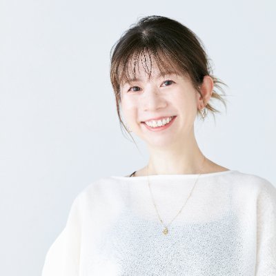 nat_webDesign's profile picture. Webデザイナーを目指しながら業務委託でマーケターをやっています。業務のなかで時たま制作物のデザインも。| 海外ブランドマーケ10年| 広告代理店1年| デイトラWebデザインコース受講中💻 | 40代 | 世界を旅する女🎒→最近は国内も♨️| #デイトラ | #デイトラコミュニティ