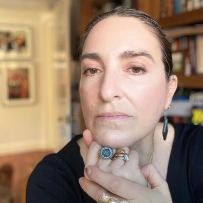 emisgoodeating's profile picture. 