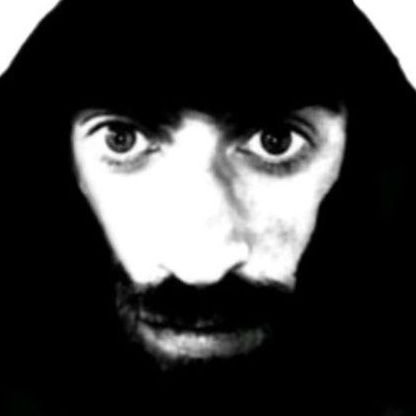 deadbushhhh's profile picture. 