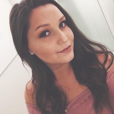 malintangen_12's profile picture. Stories don't always have happy ending 😁🙄😡