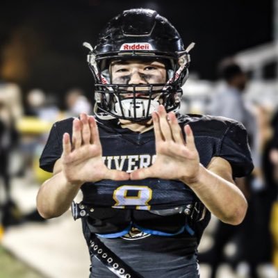 University Lab School ‘28 • SS/FS/NICKEL•5’10.5 184lbs•4.1 GPA•(225-610-7705) (mheins4@lsu.edu)