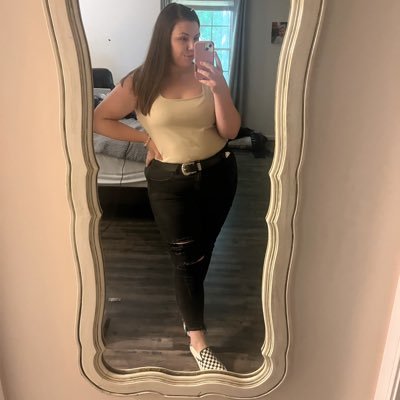 summerfitch1's profile picture. she/her. mom. be the change you want to see in the world.