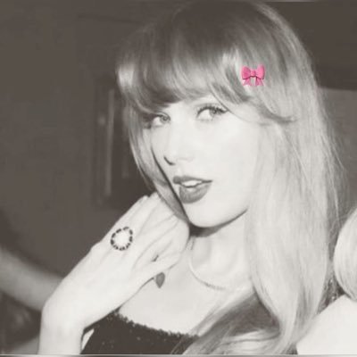 brennasversion's profile picture. 🎀🎀 gillete N3