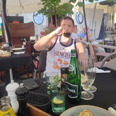 blair22327965's profile picture. NASDAQ/ES TRADER Boxing Enthusiast