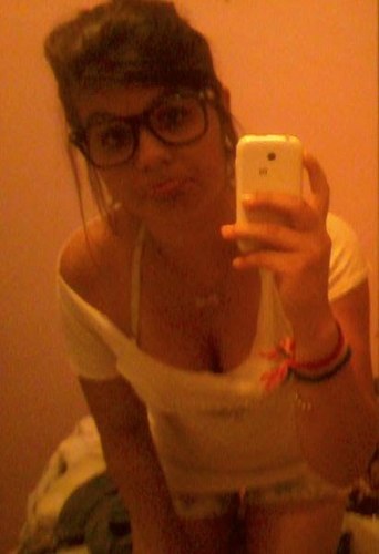 isadoora_muniz's profile picture. relaxa (: