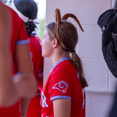 COMMITTED! 2026:🥎 RHP/Infield, 3.5 GPA
@ExposLady #13,
@RamsSoftballDbq #14
2nd Team MVC, 1st All District, 2nd Team All State, 2X Wrestling State Qualifier