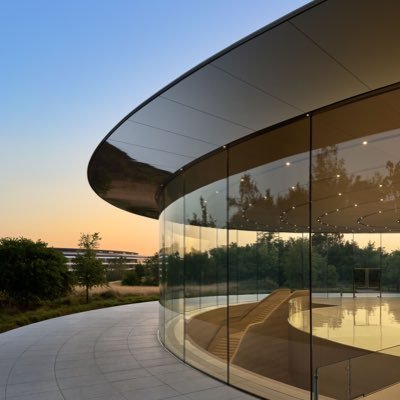 gclouders's profile picture. cloud engineer 👨‍💻