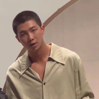ایرپاد گمشده نامجون ¹⁼⁷ (@btsisthebest27) 's Twitter Profile Photo ایرپاد گمشده نامجون ¹⁼⁷ (@btsisthebest27) 's Twitter Profile Photo