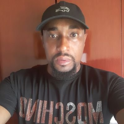 ThabangMbele18's profile picture. Father of 2 daughters👯‍♀️ 
Orlando Pirates🖤 & Real Madrid fan🤍
Hip Hop lover🎙 ❤️