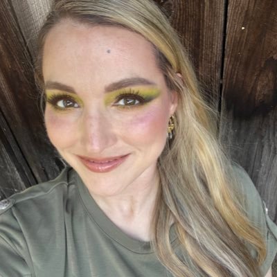 👽🛸 author of awful puns; lightbulb in the wind. Misery let me down. Autistic. Experiencer. If you support Nazis, fuck off.