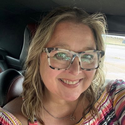 Liberal. Texan. DogMom. Human Mom. UT Austin alum. Speaks English and fluent smartass. Music nut. LGBTQ+ ally. She/her. 🤟