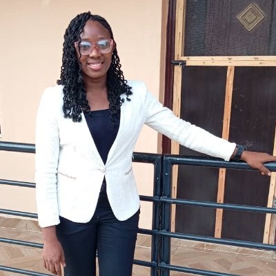 Victori32799425's profile picture. An Upcoming Full Stack Software Engineer. A Writer. An Influencer.