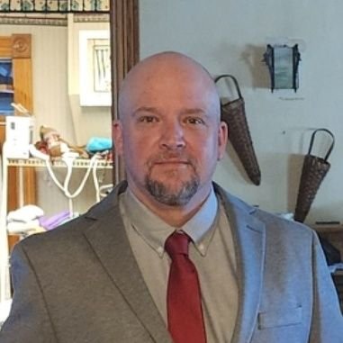 Follower, Father, Husband, and Coach.
WVU sports. FORMER Ast HC, OC, DC, Pass Game Coord, JV HC, JV OC, JH HC, 8th OC, 7th OC, Youth Commish, Youth tackle HC.