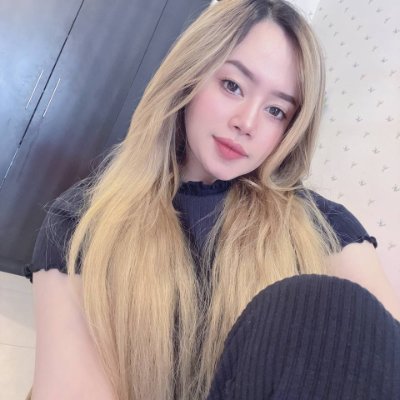Owner of beauty salon and partnership business in clothing. If I were you, I would totally adore me. #fashion # motivated #naturelover NO Porns