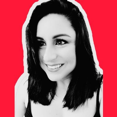 katielevargas's profile picture. 🎤 A minha voz é o vento! #FlorGaúcha

                         📻 Radialista na @radiosulnet