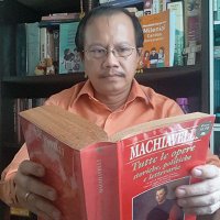 Doni Koesoema A. (@pijarguru) 's Twitter Profile Photo