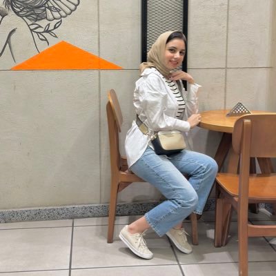 وربك الاحن والاقرب .