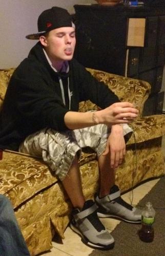 jlammSWAG's profile picture. success is a lonely road