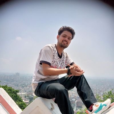 अफ्ट्यारोमा सल्लाह होइन साथ साहिन्छ! सम्पत्ति होइन मलामि कमाउनु छ मलाई! कोरिएका सबै शब्द यथार्थ होइनन् र भोगाइ सबै शब्दमा बयान गर्न सकिन्न..!