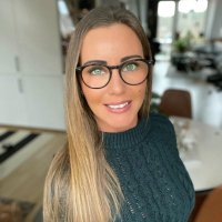 Liza Timofeeva (@liza0timofeeva) 's Twitter Profile
