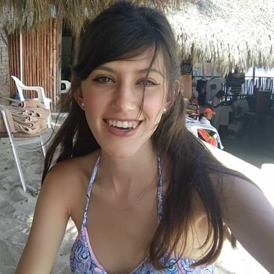 Soy un despiste andando muy obstinado, soñador y curioso al que le mueve mucho la vida en comunidad.