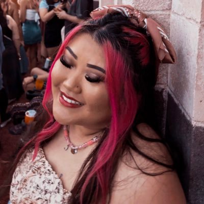 wife, sister, animal lover + jesus follower ✞♡ south korean ꕥ 22 ᥫ᭡