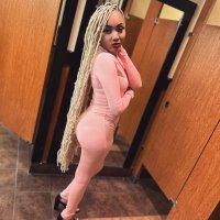 🥂 (@hername_isred) 's Twitter Profile