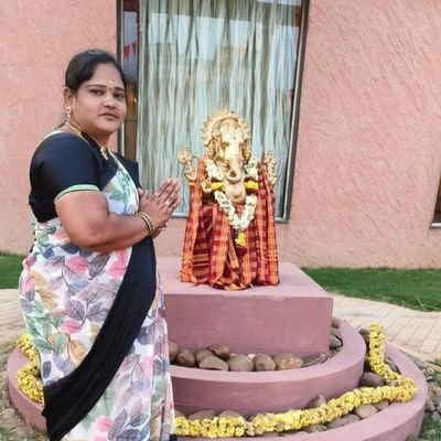 s_meerabi1147's profile picture. 