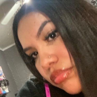 ivy_gcm's profile picture. “There’s nothing more powerful than a fat girl who doesn’t give a f*ck” she/her 22