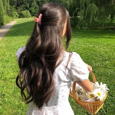 yvonnie1999's profile picture. 💫