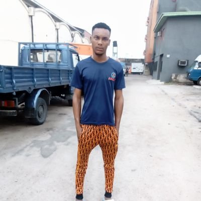 am a driver an a music lover,also a sound engineer