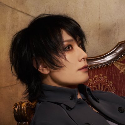 •ギル Official Twitter •Guitarist •Angelo •ex.Vidoll •永遠のギターキッズ•バイク大好き•
https://t.co/DcKgTWd7wr
https://t.co/MxDokZdPBc