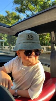 the_memeburner's profile picture. 