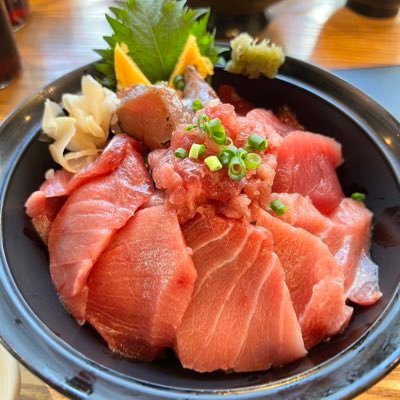 好きなもの→コピーライティング&わさび醤油&わさび漬け&笹かま!回転扉の入れなくてもどかしい時間に、その時の自分の心の余裕を測っています。