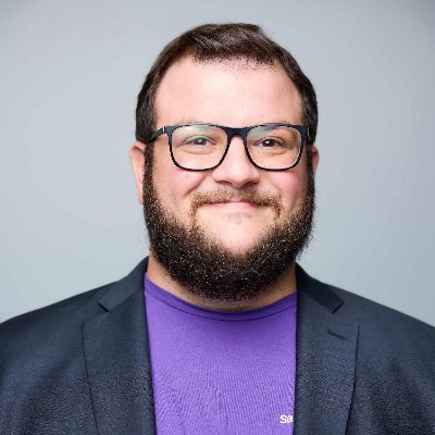 Product Marketing at @SentinelOne | former @IBMSecurity @vmware | #Cybersecurity Tweets are my own