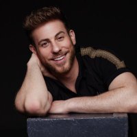 César Muñoz (@zesarm) 's Twitter Profile