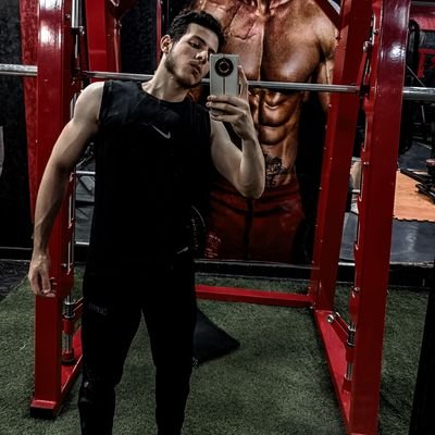 faroukA01505182's profile picture. Rö2à