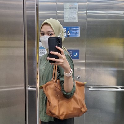 rhmaandini's profile picture. 