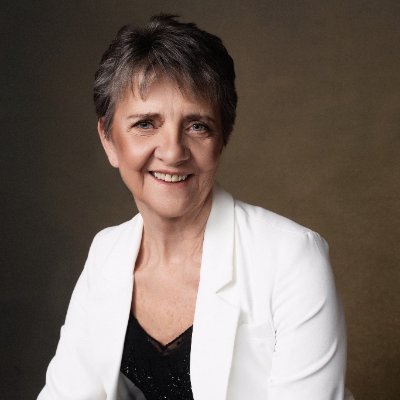 Philanthropic Financial Planner | Award-Winning Speaker and Author | Financial Literacy Advocate | Charitable Giving Expert.