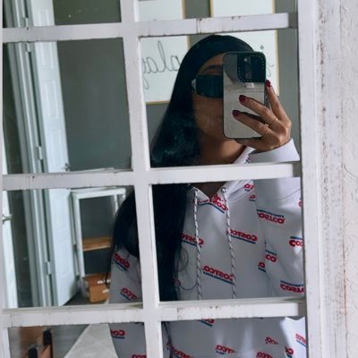 BrokenTreeHugga's profile picture. nah.