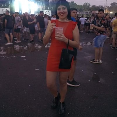 Caarlaa233's profile picture. 💚🫀🫂🧠🪷🌺🌻🏞️🏝️🌞🌧️🦄🐇🐕🐈‍⬛.                                                      

🔸 Aux. de Farmacia 💊. 

🔸Técnica en Emergencias in process 🚑🙌🏻